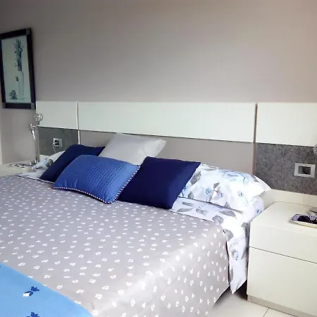 Apartamento Torres Del Sol. Playa De Vistas *